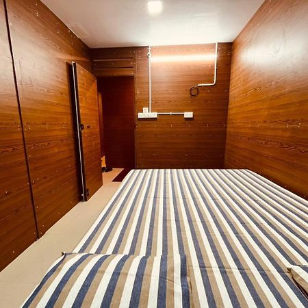 Sri Balaji Lodging Hotel Tiruchchendur ภายนอก รูปภาพ