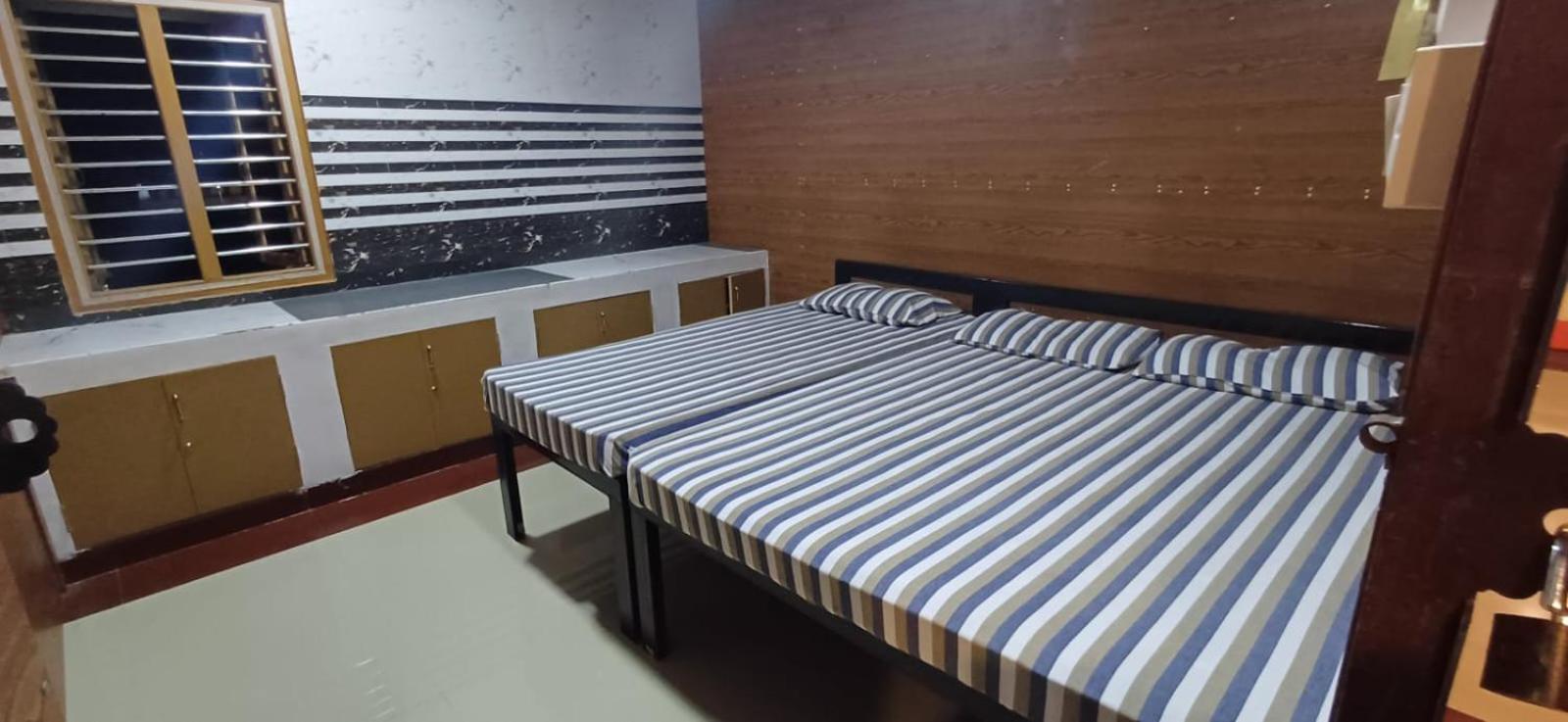 Sri Balaji Lodging Hotel Tiruchchendur ห้อง รูปภาพ